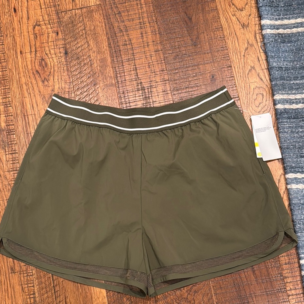 Zella shorts